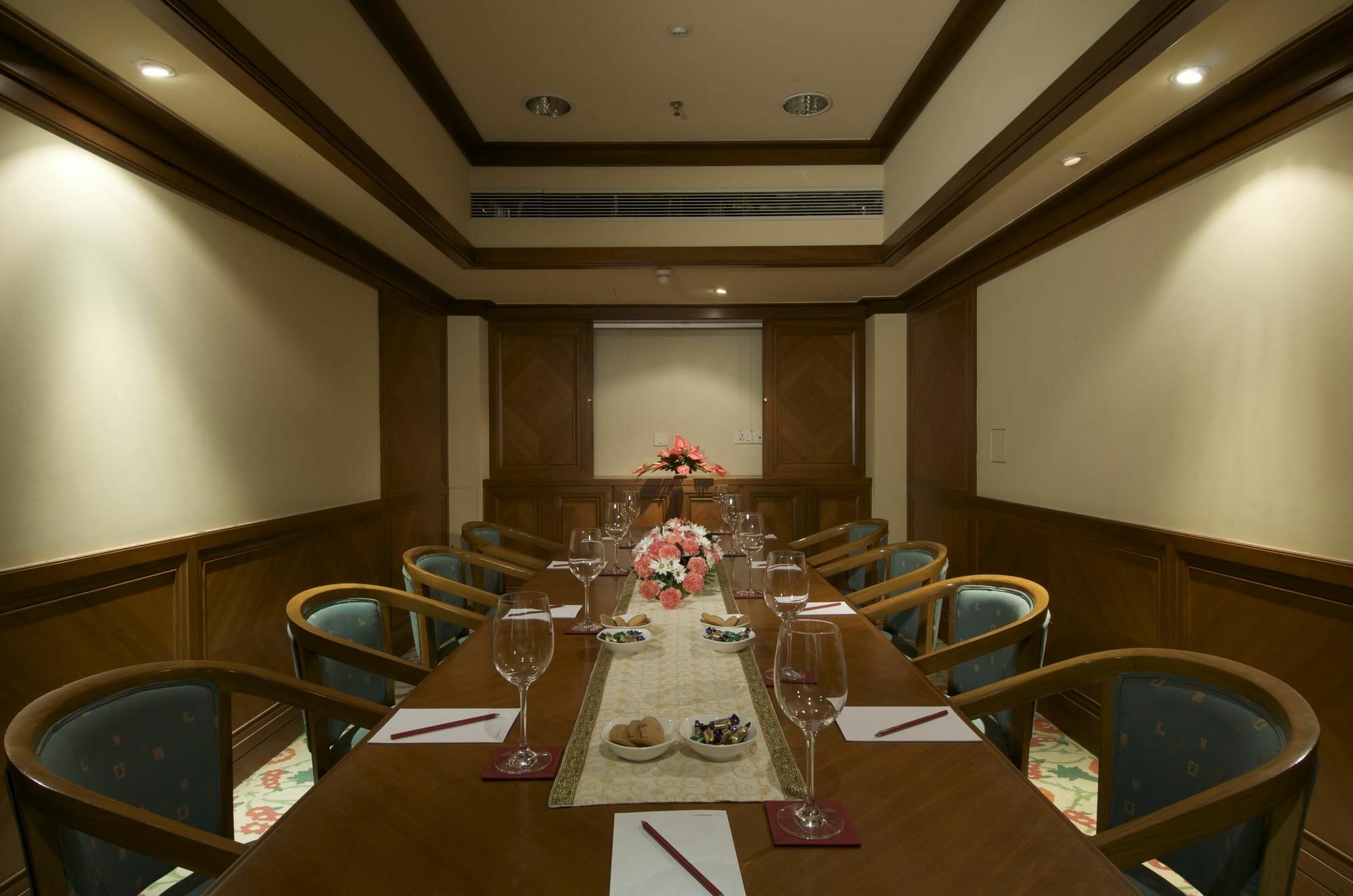 The Ummed Jodhpur Palace Resort & Spa Exterior foto